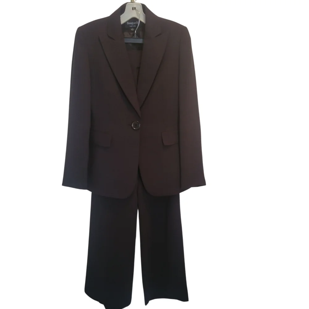 Black Women's Suit - Picture 1 of 3